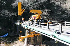 橋梁点検車運転・操作